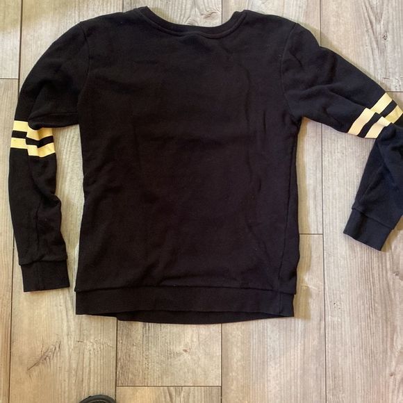 Crew Neck Disney Mickey Mouse Sweatshirt Size Medium - Picture 6 of 6